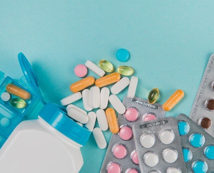 top-view-variety-medicine-tablet